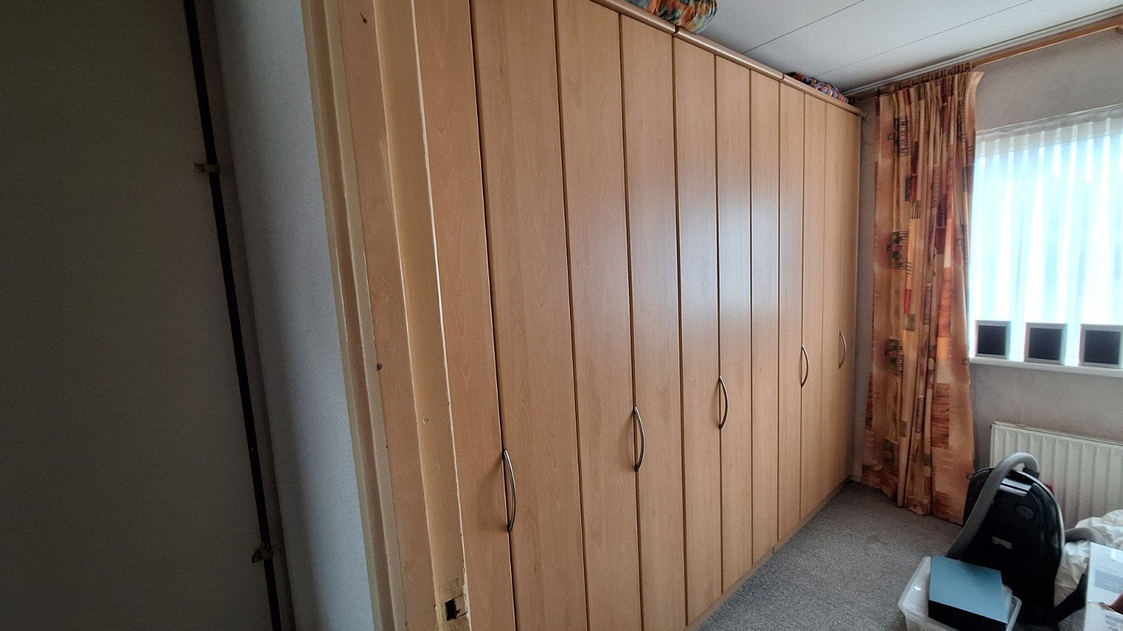 Ruime linnenkast - 275x225x60 cm, Ophalen, Met deur(en), Gebruikt, 200 cm of meer