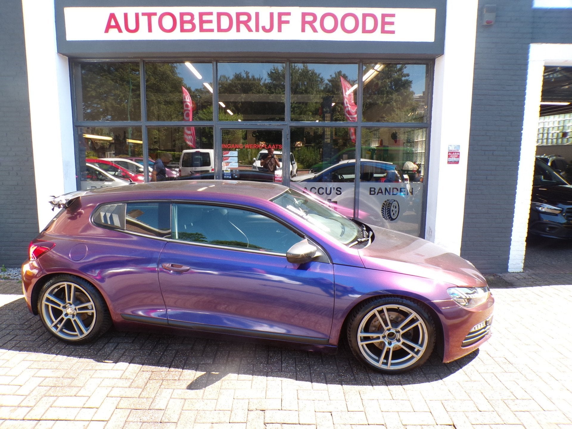 Volkswagen Scirocco 1.4 TSI Tunning LEES TEKST! (bj 2009), Auto's, Voorwielaandrijving, Euro 5, 15 km/l, Gebruikt