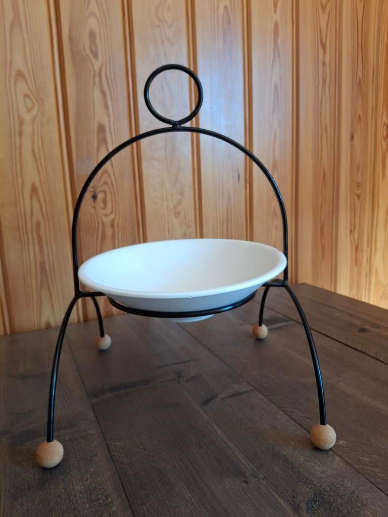 Zwarte etagere met witte schaal en houten bolpootjes, Huis en Inrichting, Woonaccessoires | Etagères, Ophalen, Zo goed als nieuw