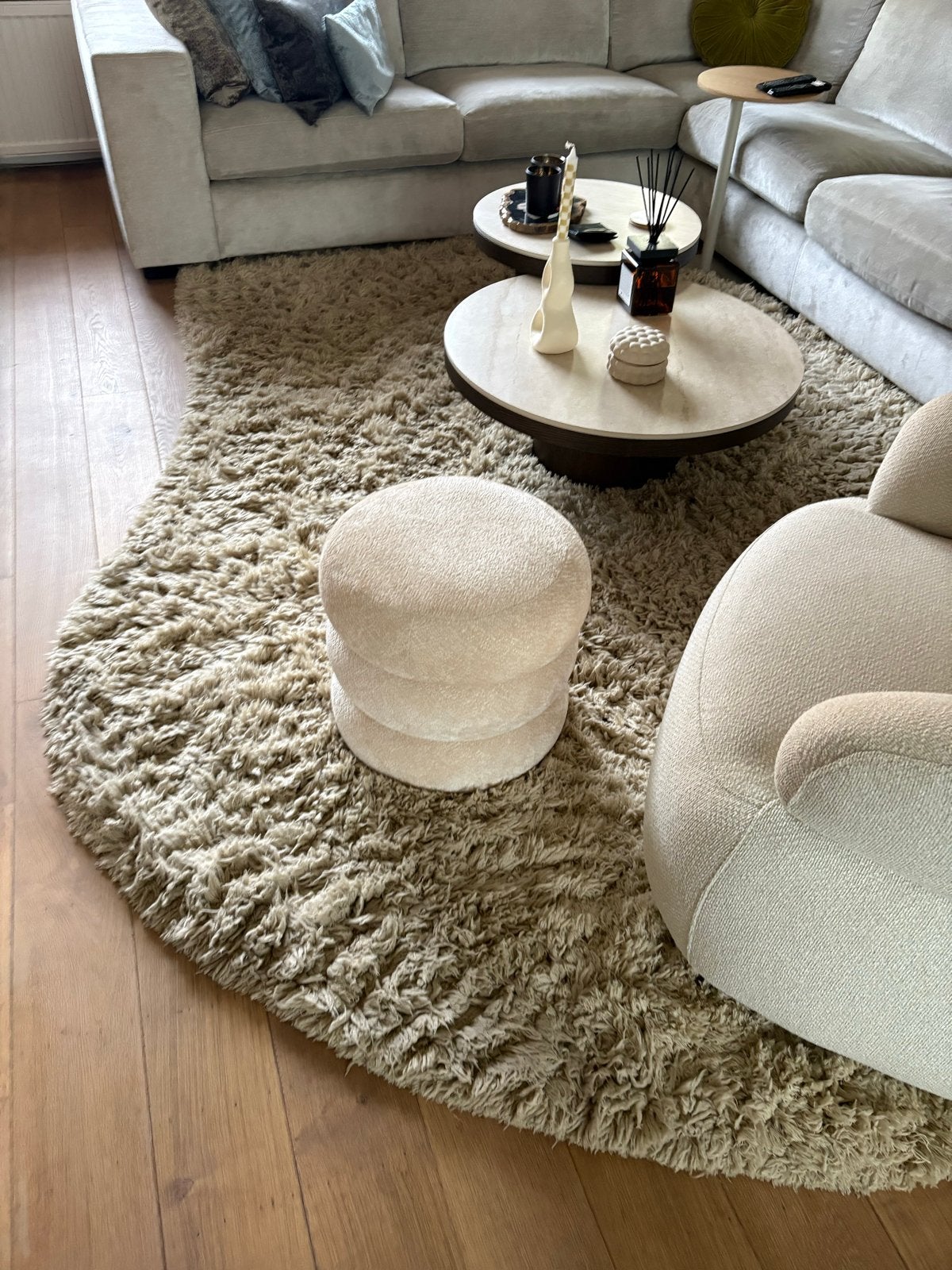 Vloerkleed Pilo Organisch - Beige, 240 x 340 cm, Huis en Inrichting, Ophalen, Beige, Zo goed als nieuw, 200 cm of meer