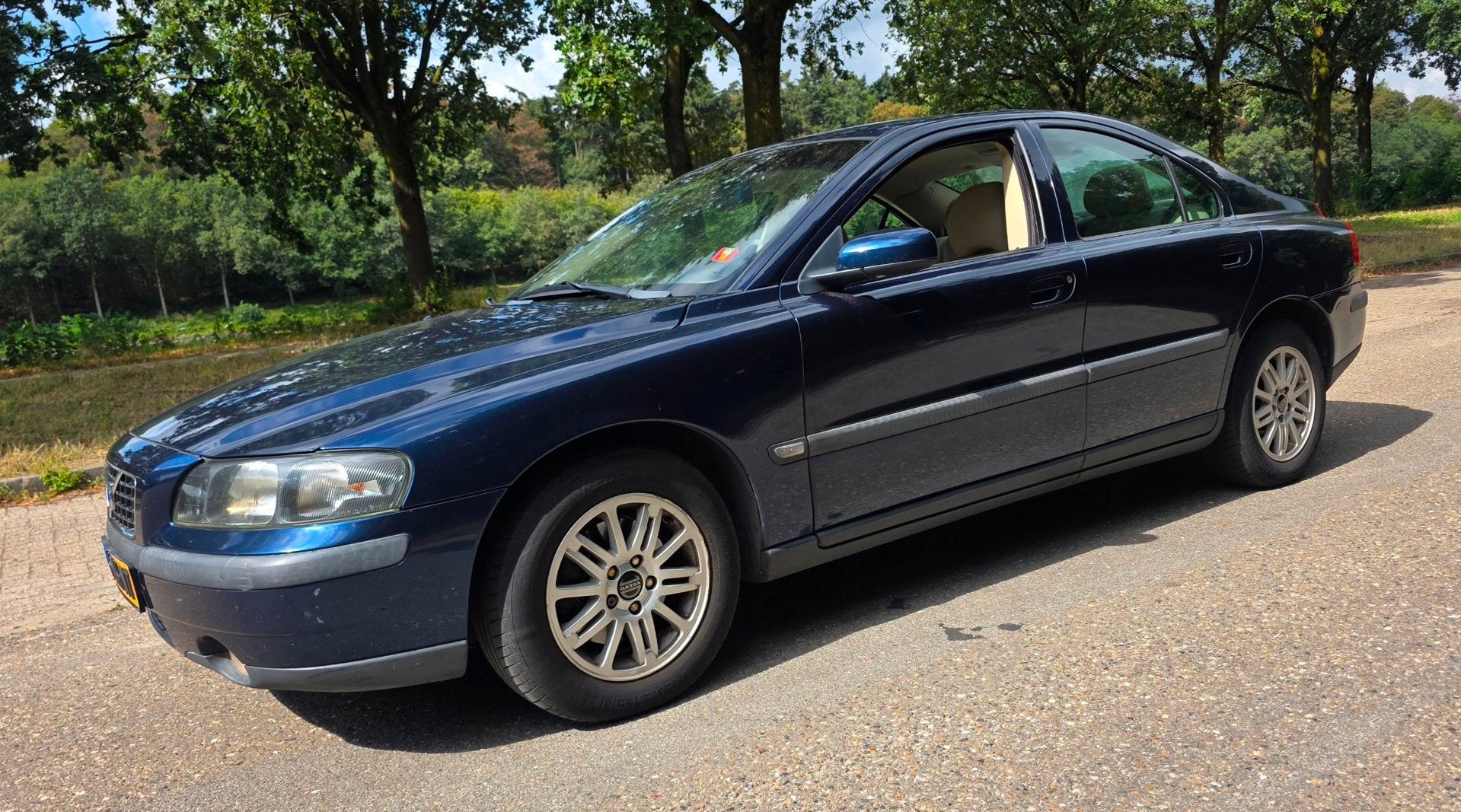 Volvo S60 2.4 - NL Auto - 2e Eigenaar - KOPPELING SLIPT -, Auto's, Voorwielaandrijving, 1442 kg, Gebruikt, Blauw