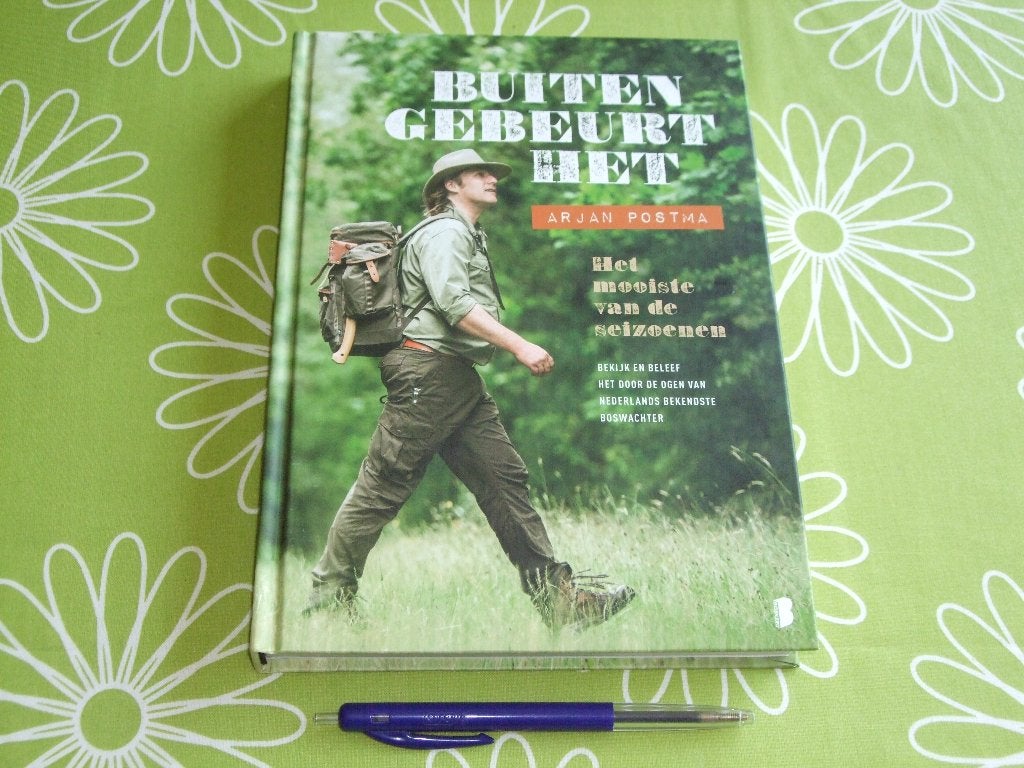 Buiten gebeurt het - het mooiste van de seizoenen, Boeken, Natuur, Ophalen of Verzenden, Zo goed als nieuw, Natuur algemeen, Arjan Postma