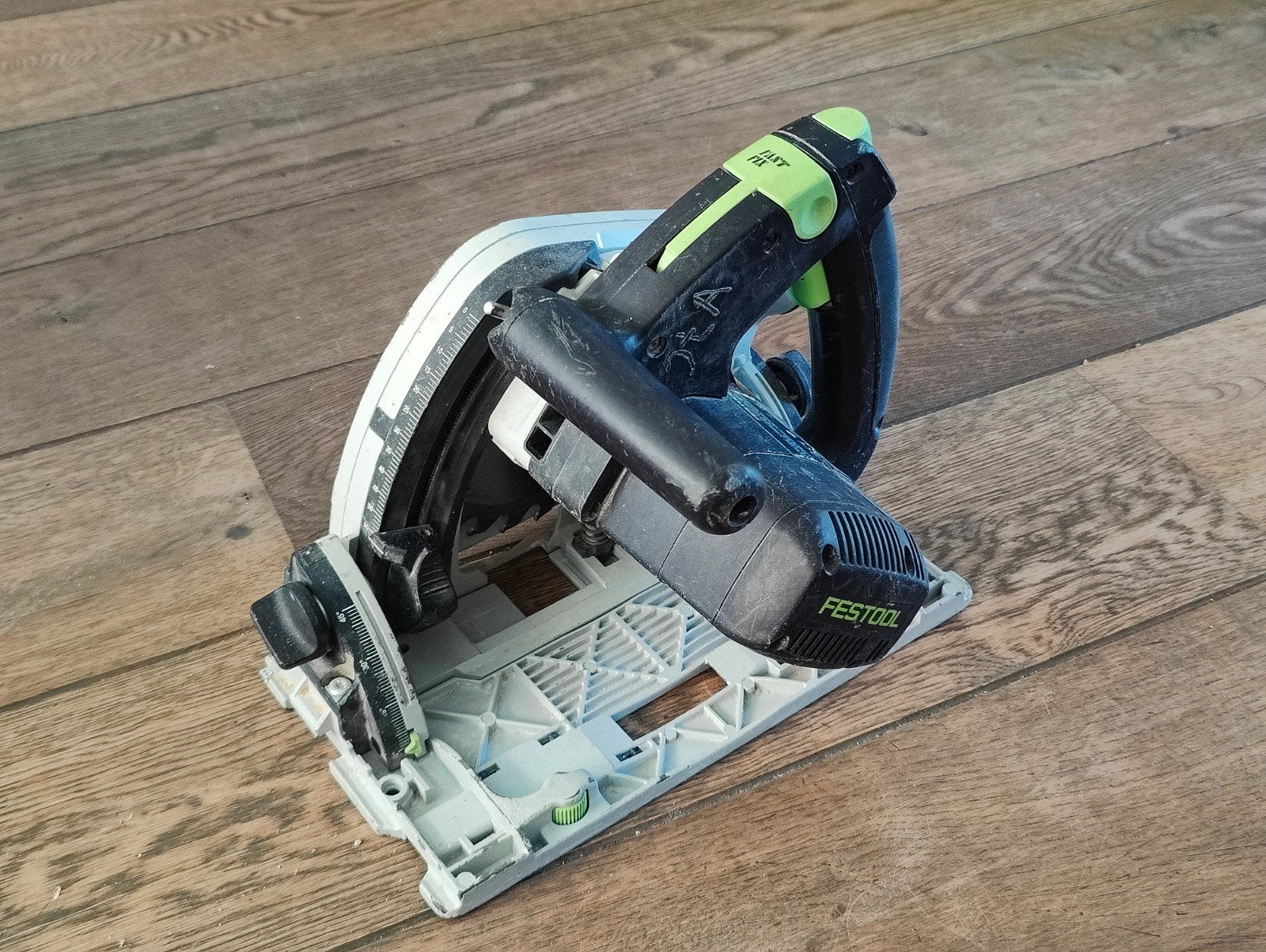 Festool TS 55 EBQ invalzaag met geleiderail en koffer, Doe-het-zelf en Verbouw, Gereedschap | Zaagmachines, Ophalen, Gebruikt