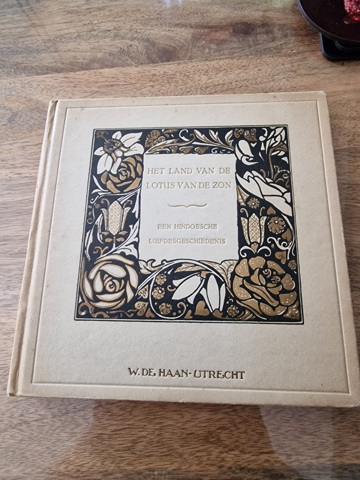 Het Land van de Lotus en de Zon - Rie Cramer, Ophalen of Verzenden, Gelezen, Rie Cramer, Nederland