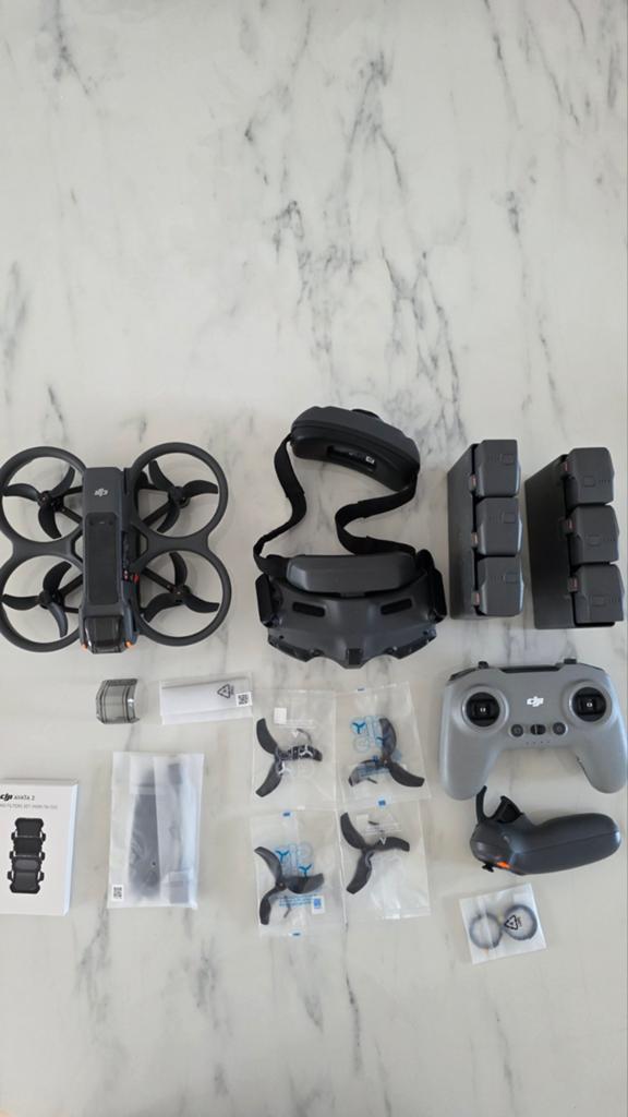 DJI Avata 2 + BOMVOL ACCESOIRES !, Ophalen, Zo goed als nieuw