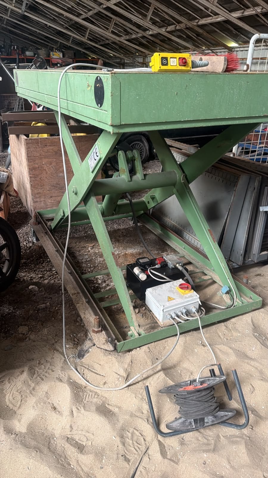 Elektrische tafellift / schaarlift, Ophalen