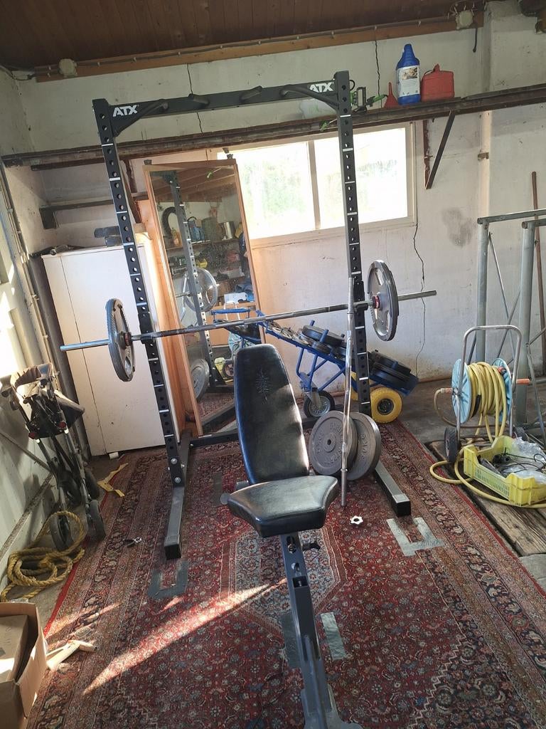 Complete HomeGym: Halfrack, Bench & Halterstangen + schijven, Sport en Fitness, Ophalen