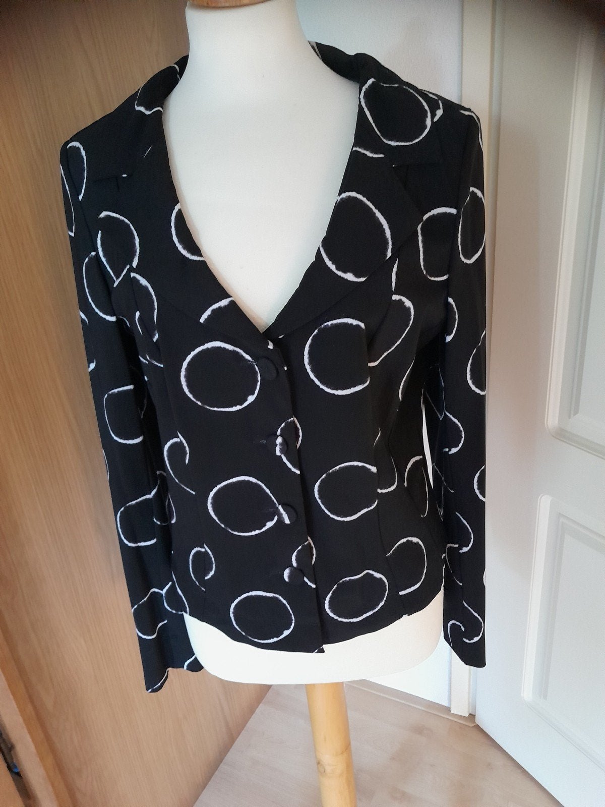 Blazer jasje van Moq maat 42 travelstof zwart wit., Verzenden, Zwart, Maat 42/44 (L), Moq