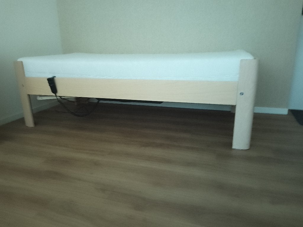 auping auronde 200x90 met electrische lattenbodem, Ophalen, 90 cm, Eenpersoons, Beige