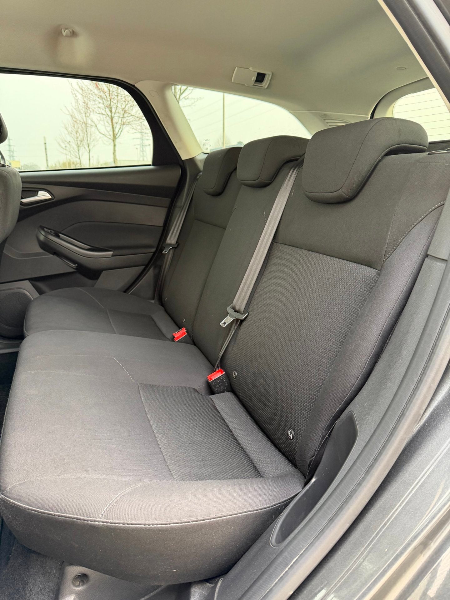 Foto 17 van Ford Focus Wagon 1.0 125PK EcoBoost Titanium Business