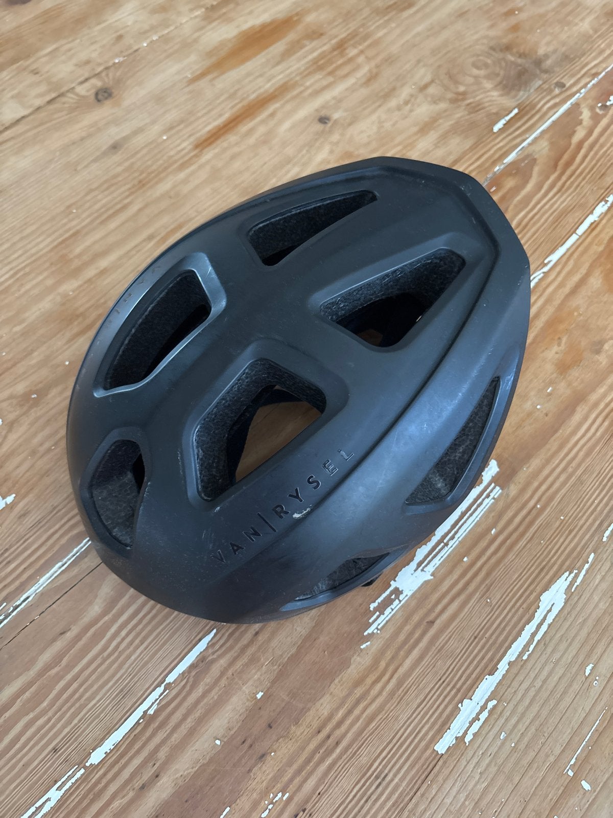 Van Rysel Fietshelm Zwart - Maat M, Fietsen en Brommers, Ophalen of Verzenden, Gebruikt, M, Heer of Dame