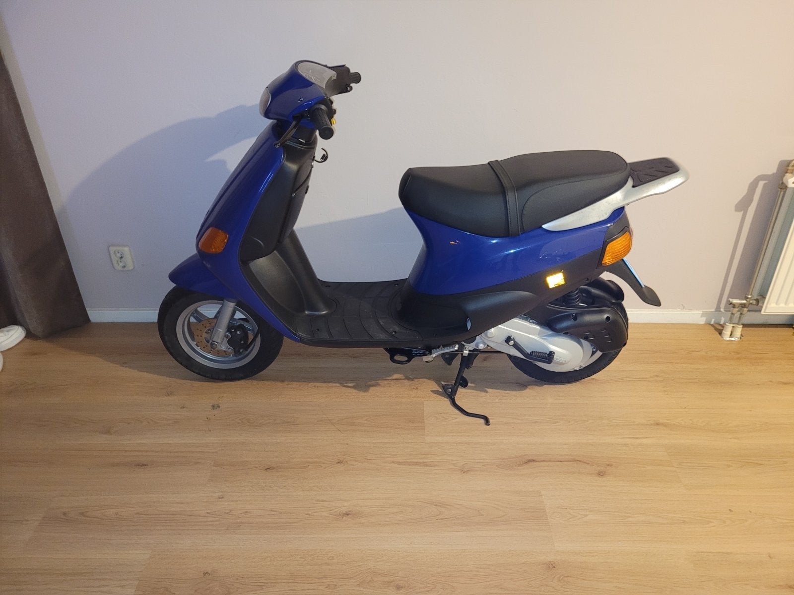 Piaggio zip type 3, Fietsen en Brommers, Scooters | Piaggio, Zo goed als nieuw, Zip, Tweetakt, Ophalen of Verzenden