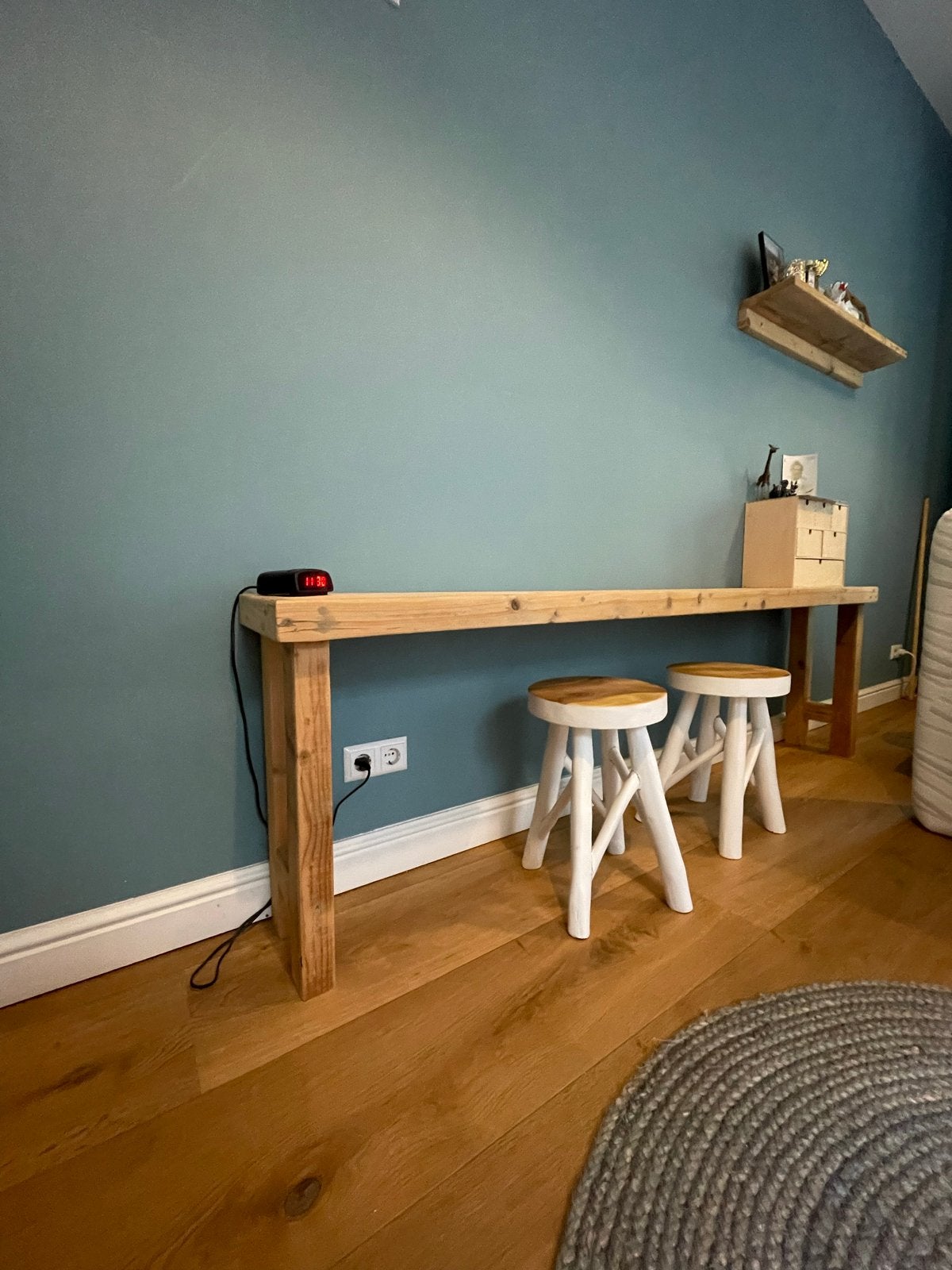 Houten speel bureau met krukjes voor kleuters, Ophalen of Verzenden, Zo goed als nieuw