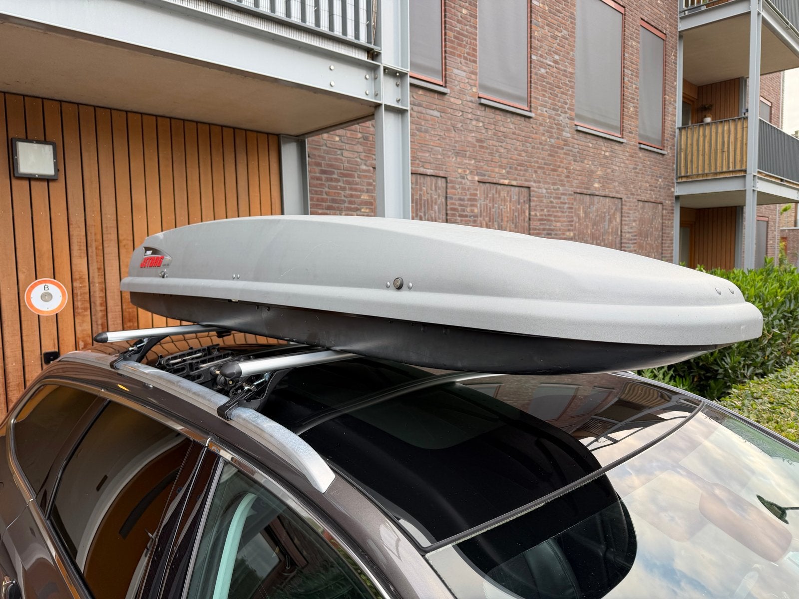 Thule Jetbag liberty 500 dakkoffer met dakdragers, Auto diversen, Dakkoffers, Ophalen, Gebruikt
