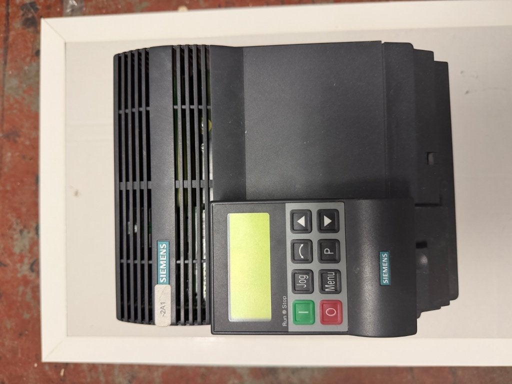 Siemens MICROMASTER Vector 6SE3221-3DC50 5,5 kW, Ophalen, Gebruikt