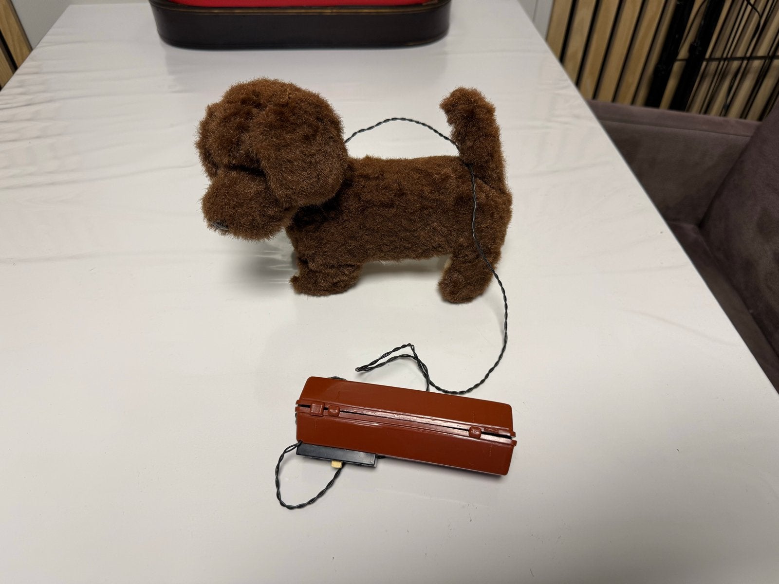 Antiek speelgoed hondje met afstandsbediening, Ophalen of Verzenden