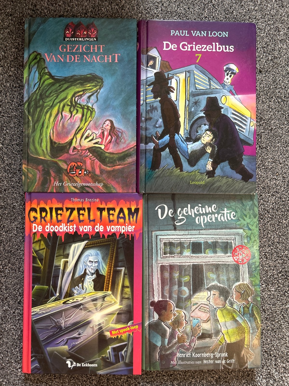 Griezelboeken set: 4 spannende verhalen voor jonge lezers, Boeken, Ophalen of Verzenden, Gelezen, Fictie algemeen