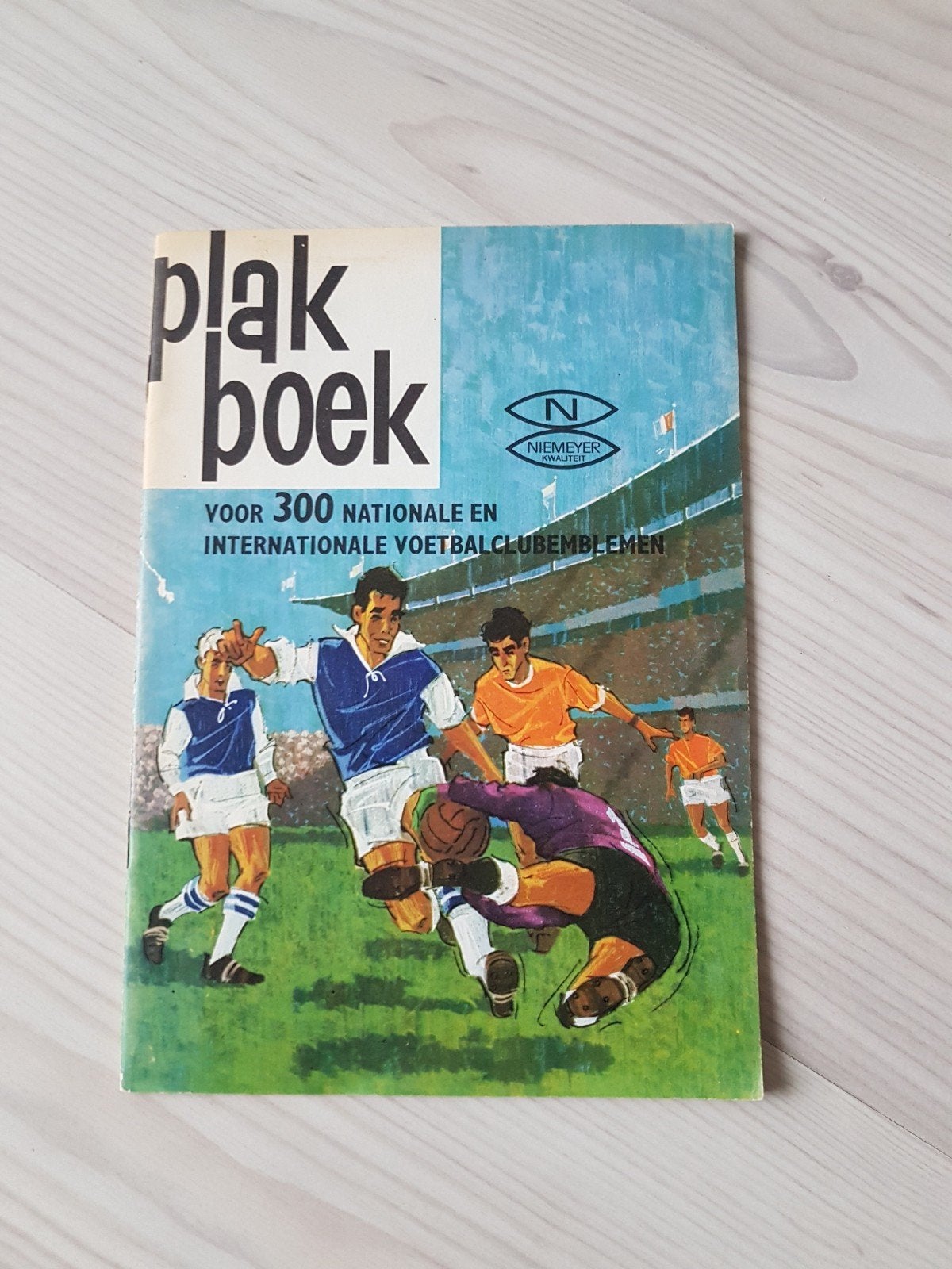 Plakboek voetbal uit het jaar 1950, Ophalen of Verzenden