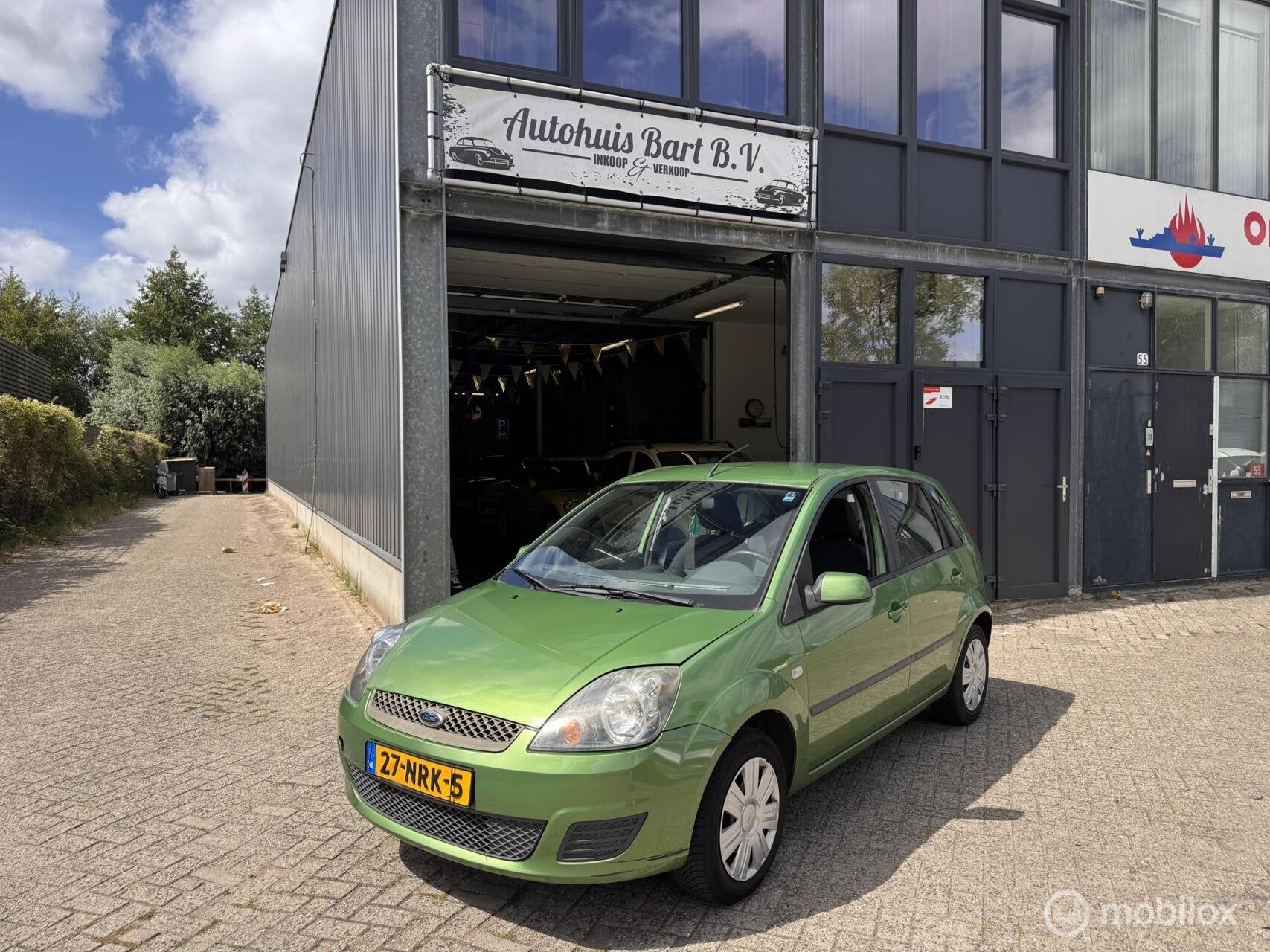 Ford Fiesta 1.4-16V Futura XL Airco! 82.513 km! Nieuwe APK!, Auto's, Voorwielaandrijving, Stof, Zwart, 4 cilinders