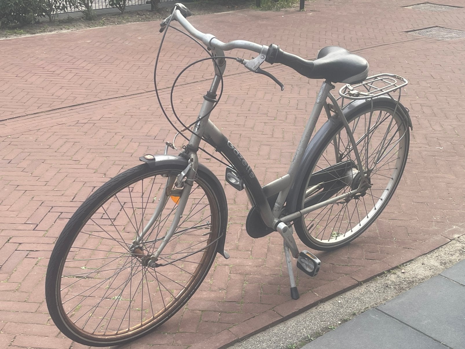 Stadsfiets - Gazelle- 28 inch, Velgrem, (Extra) lage instap, Ophalen of Verzenden, Zo goed als nieuw