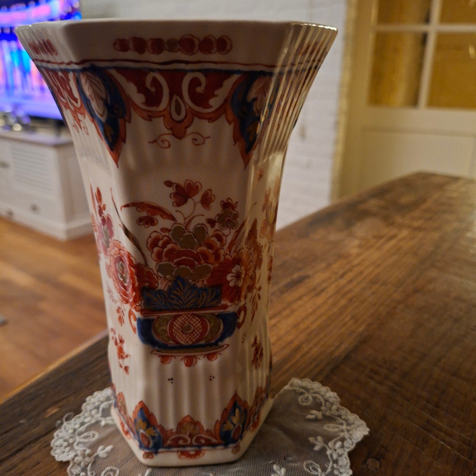 Porceleyne Fles Pijnacker Imari Delft 6 Hoekige  Vaas 19x11, Antiek en Kunst, Antiek | Vazen, Ophalen of Verzenden