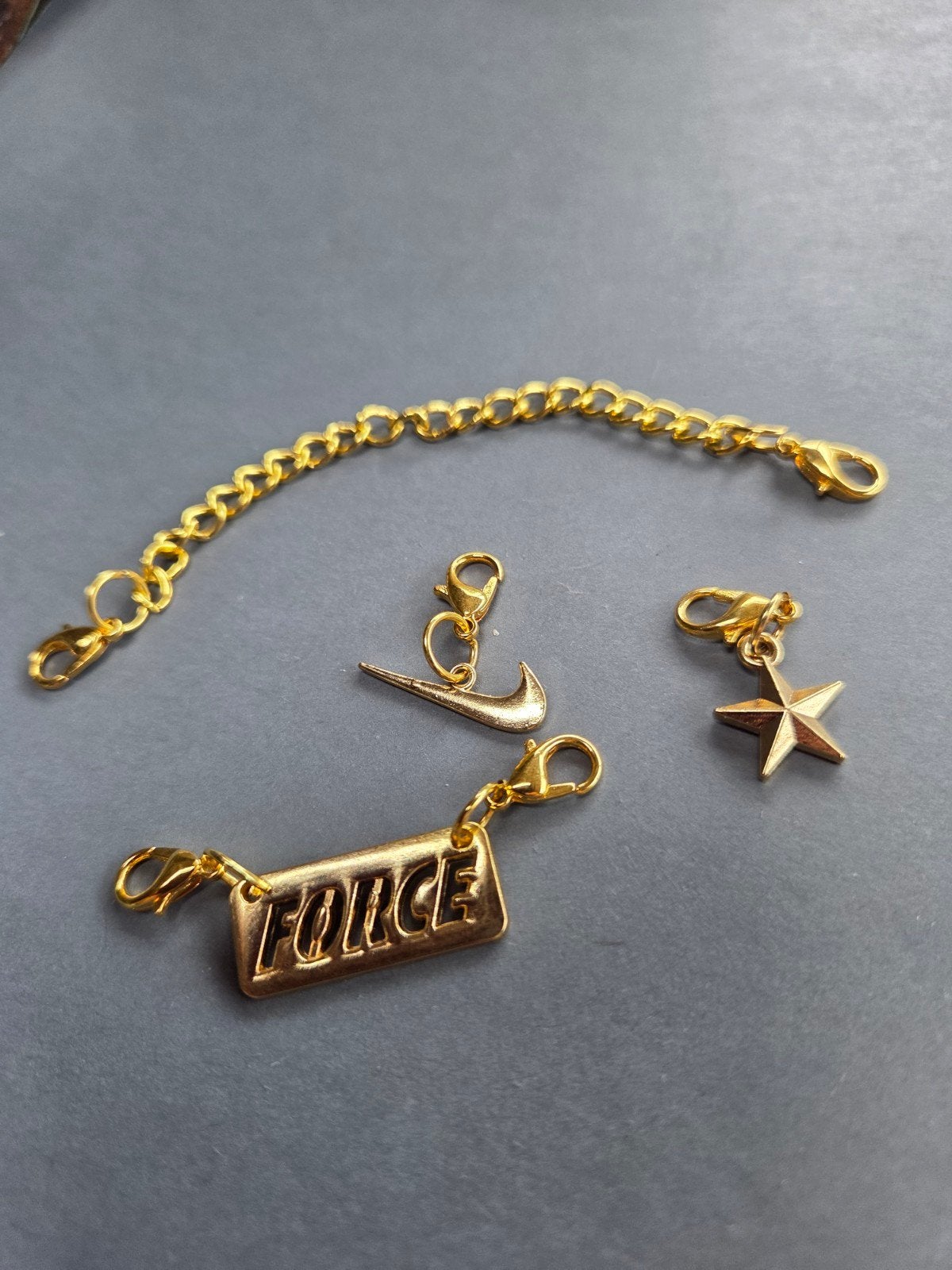 oude lucky charms nike, Overige merken, Overige materialen, Gebruikt, Verzenden