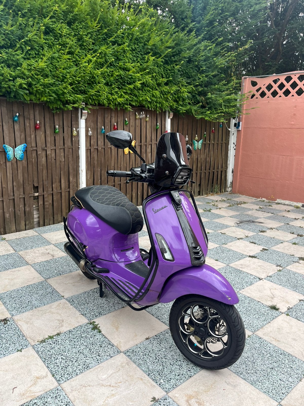 Vespa sprint custom ruilen kan ook!!, Fietsen en Brommers, Scooters | Vespa, Ophalen, Zo goed als nieuw, Benzine