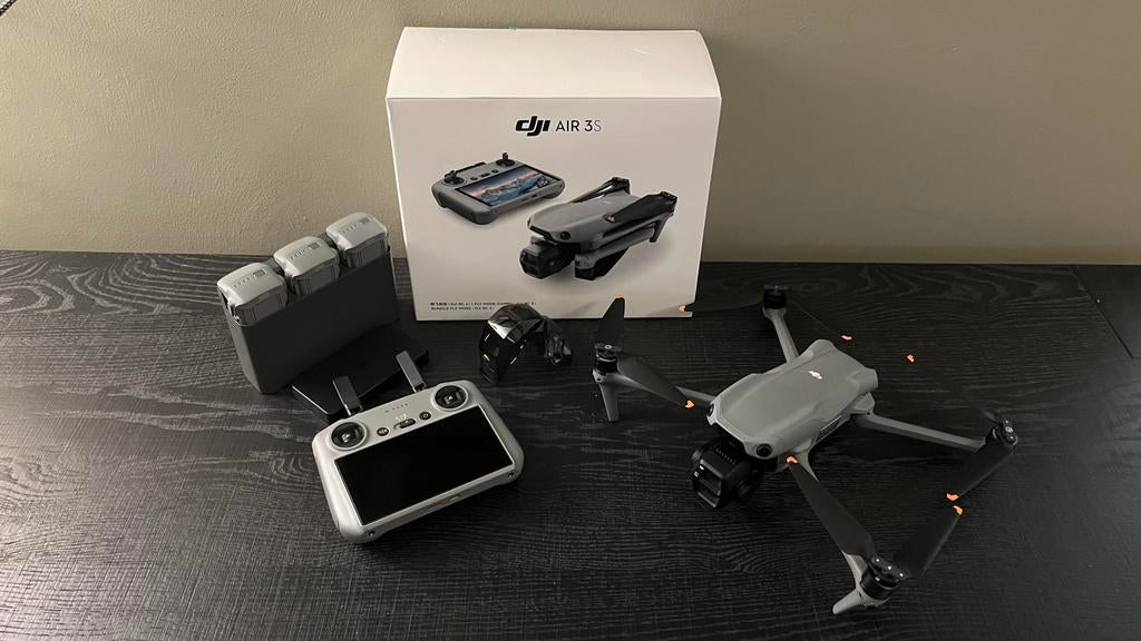 DJI Air 3S Fly More Combo, 250 tot 900 gram, Return to Home, 30 tot 45 minuten, Cameradrone