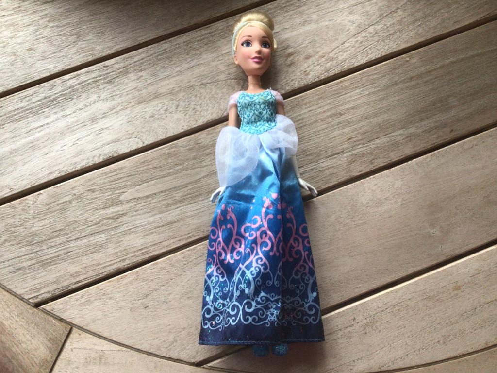 Prinsessepop Assepoester, Ophalen of Verzenden, Zo goed als nieuw