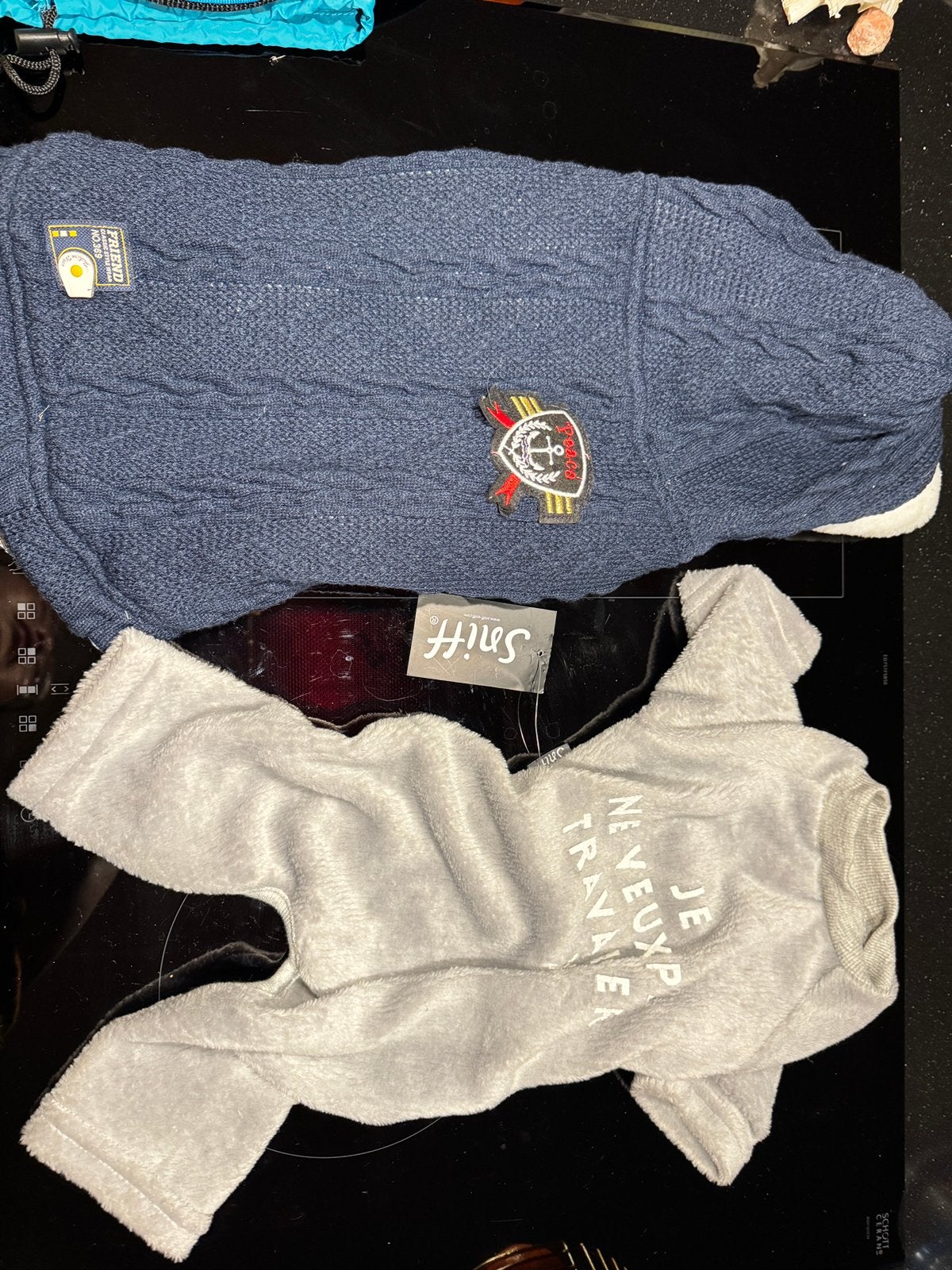 Two dog sweaters (NEW!), Ophalen of Verzenden, Nieuw