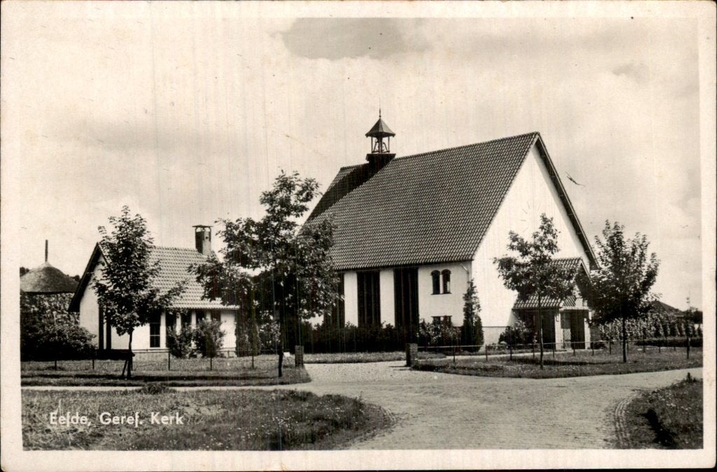 Eelde - Geref. Kerk - Vooraanzicht, Verzamelen, Ophalen of Verzenden, 1920 tot 1940, Gelopen, Drenthe