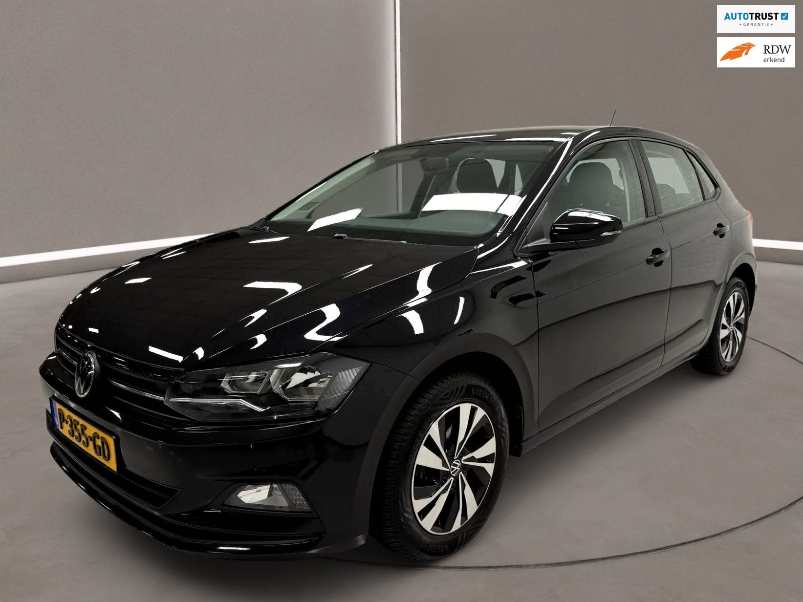 Volkswagen Polo 1.0 TSI R-Line Edition 95 Pk Airco 115 dkm N, Voorwielaandrijving, Gebruikt, Euro 6, Bedrijf