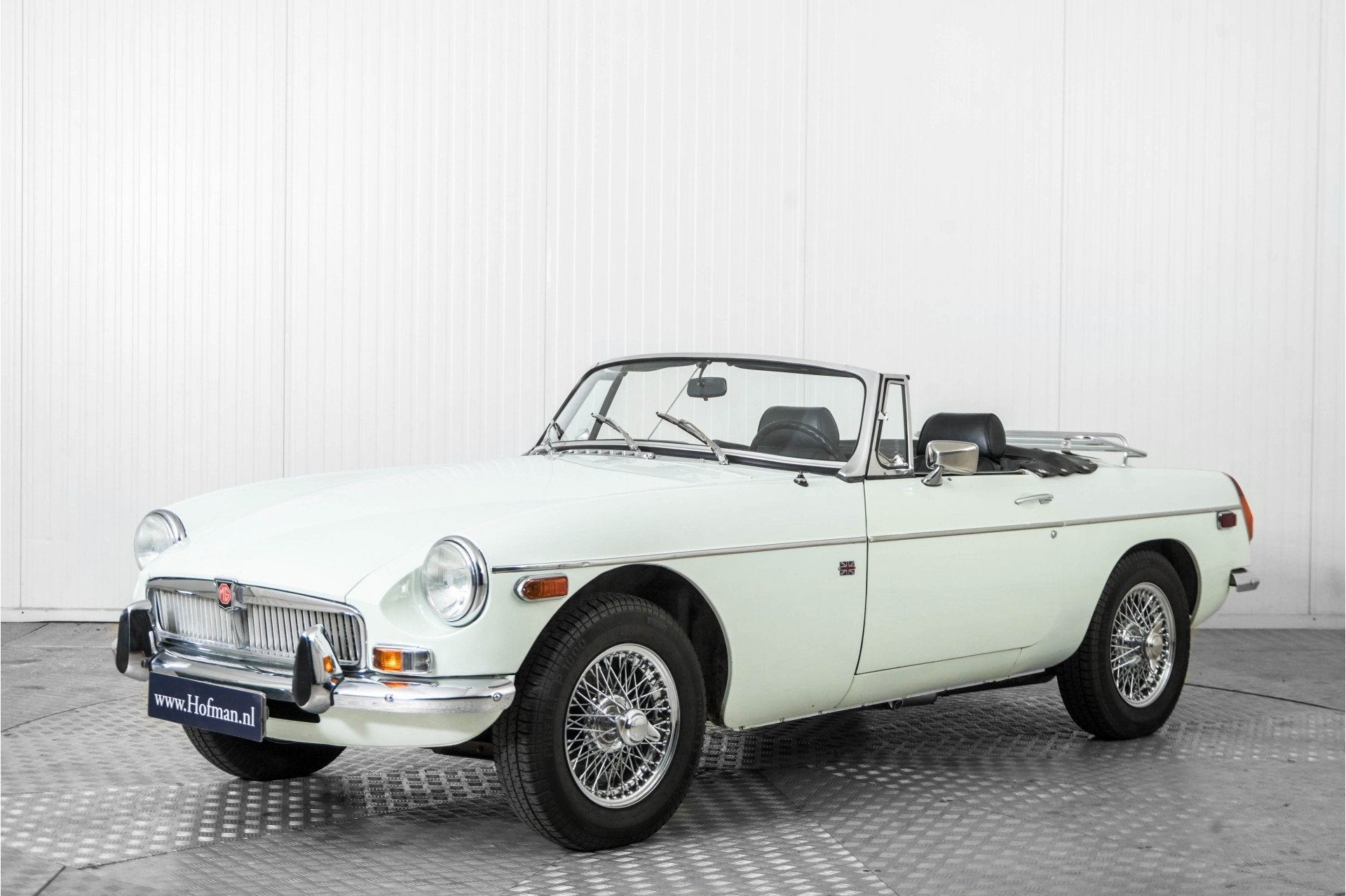 MG B 1.8 Roadster overdrive (bj 1975), Auto's, MG, B, Achterwielaandrijving, Gebruikt, 4 cilinders