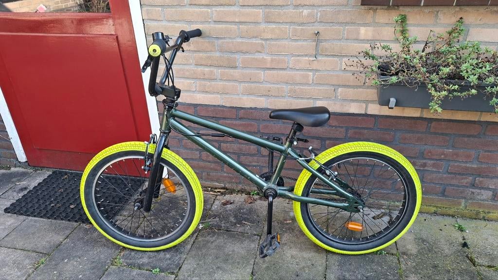 BMX Decathlon B'Twin Wipe 500 - Groen met gele banden, Ophalen, Staal, V-brakes, Decathlon B'Twin