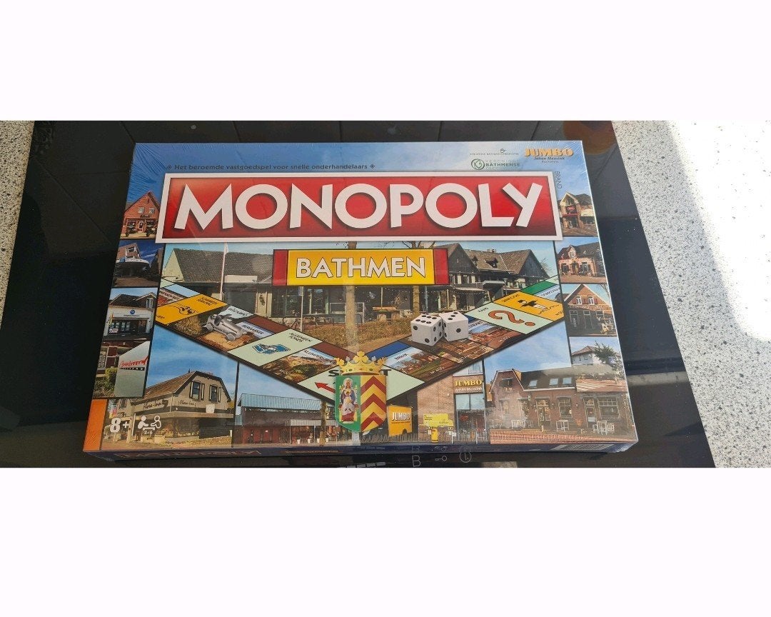 Monopoly bathmen editie nieuw bord spel, Hobby en Vrije tijd, Vijf spelers of meer, Ophalen of Verzenden, Nieuw, Hasbro