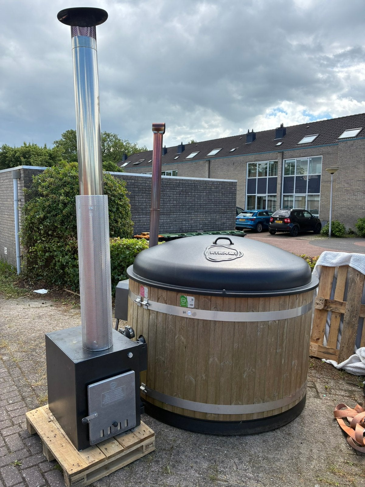 Tweedehandse - gebruikte - kirami hottub - grote kachel, Ophalen, Gebruikt, 7921AE, Fast Fair b.v.