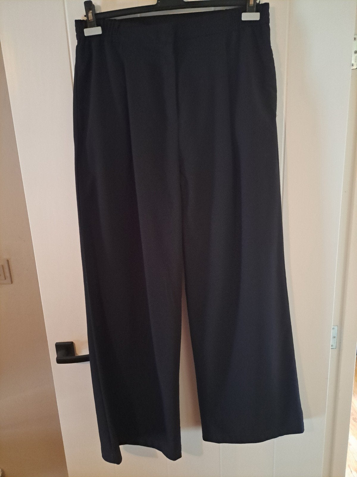 Wibra broek zwart maat 42/44 long, Zwart, Maat 42/44 (L), Ophalen of Verzenden, Zo goed als nieuw