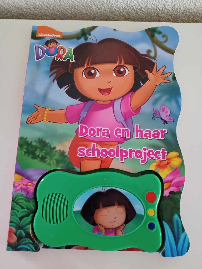 Een leuk pakket met DORA items (17 foto’s), Kinderen en Baby's, Speelgoed | Poppen, Ophalen of Verzenden, Zo goed als nieuw, Overige typen