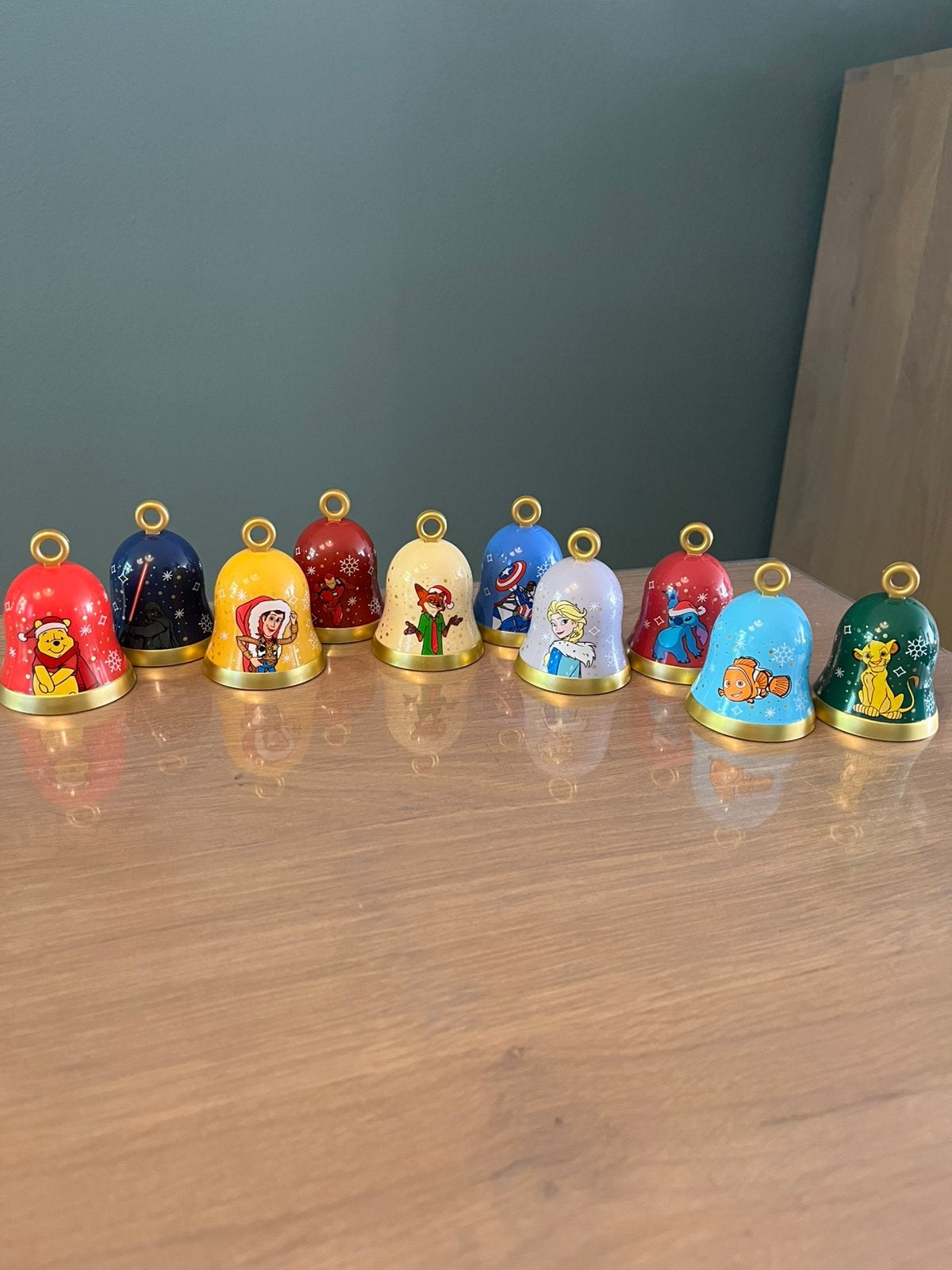 Gave set Disney Marvel kerst klokjes, Ophalen of Verzenden, Overige figuren, Zo goed als nieuw, Beeldje of Figuurtje