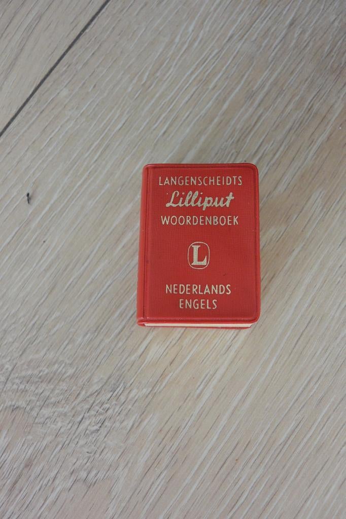Lilliput woordenboek - Langenscheidts, Gelezen, Langenscheidt, Overige uitgevers, Ophalen of Verzenden