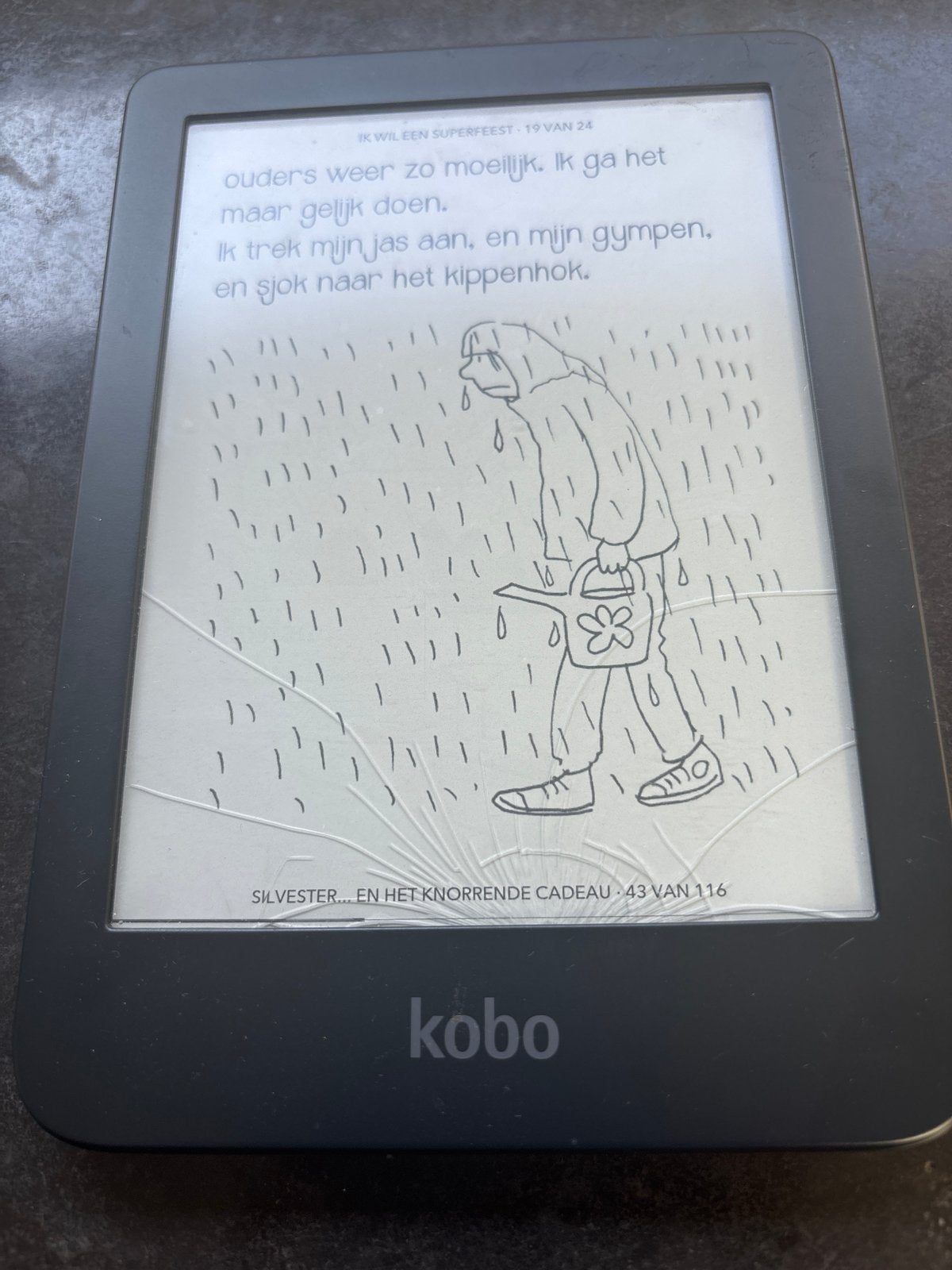 Kobo Clara e-reader met gebarsten scherm, 8 GB, Ophalen of Verzenden, Niet werkend, Touchscreen