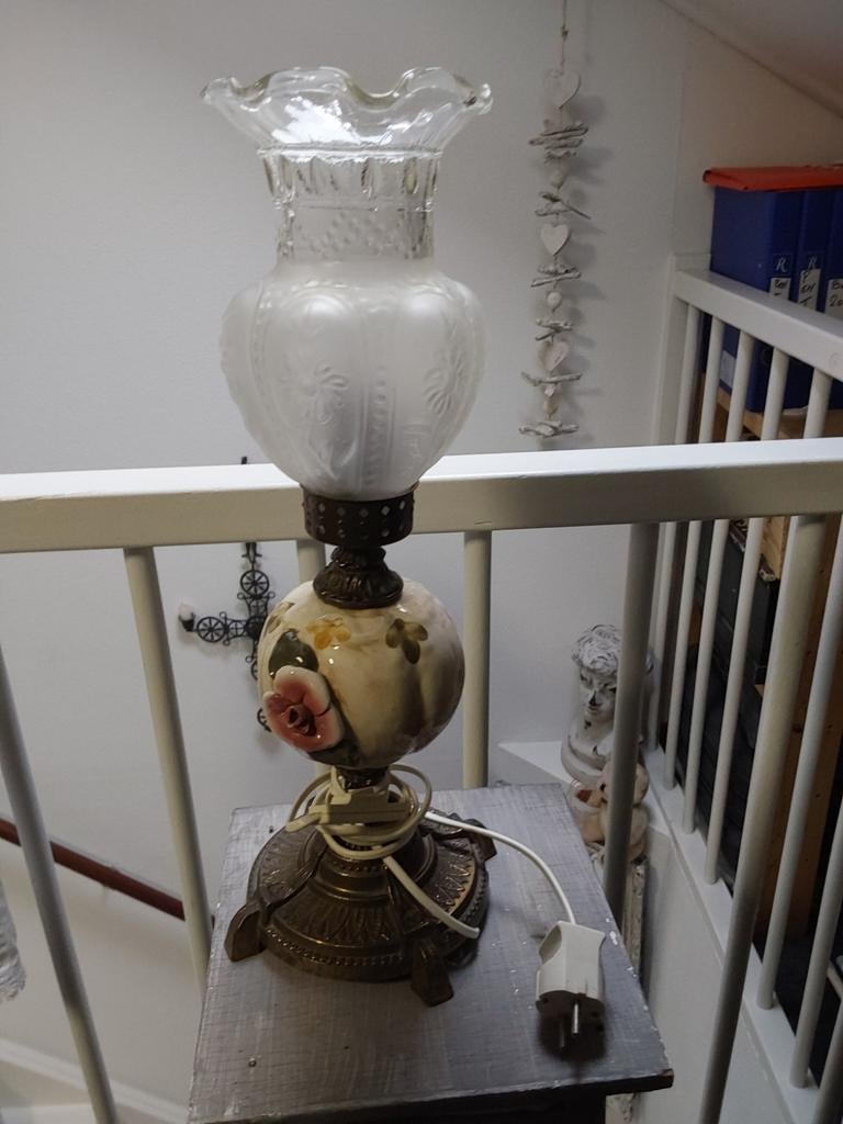 Te koop Grootmoederstijd Staande Schemerlamp., Antiek en Kunst, Ophalen
