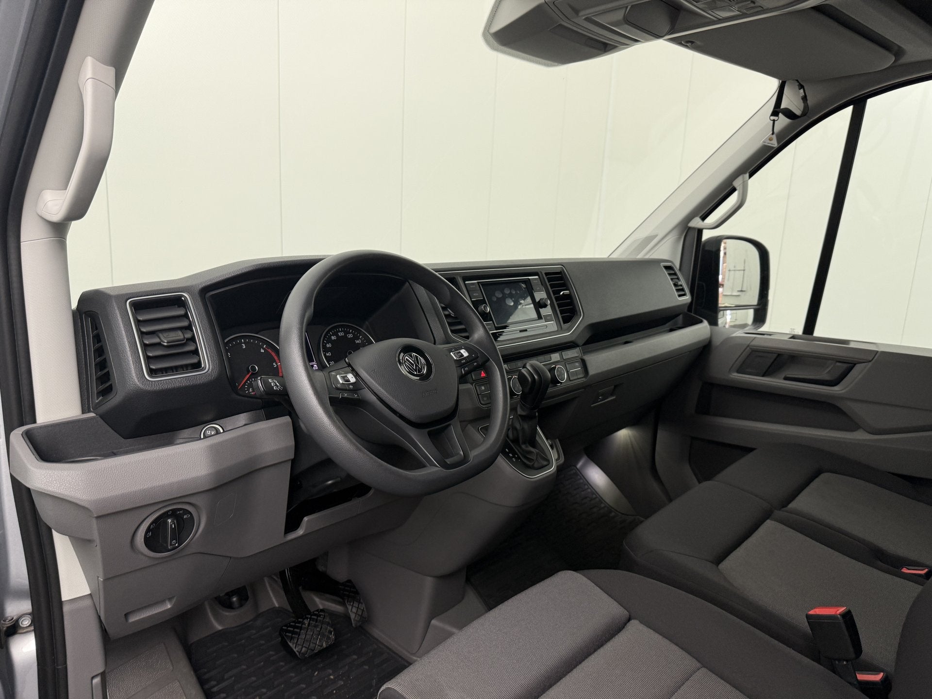 Volkswagen Crafter 2.0TDi 140PK Automaat L4H3 | Led | Multim, Automaat, Dealer onderhouden, Stof, Gebruikt