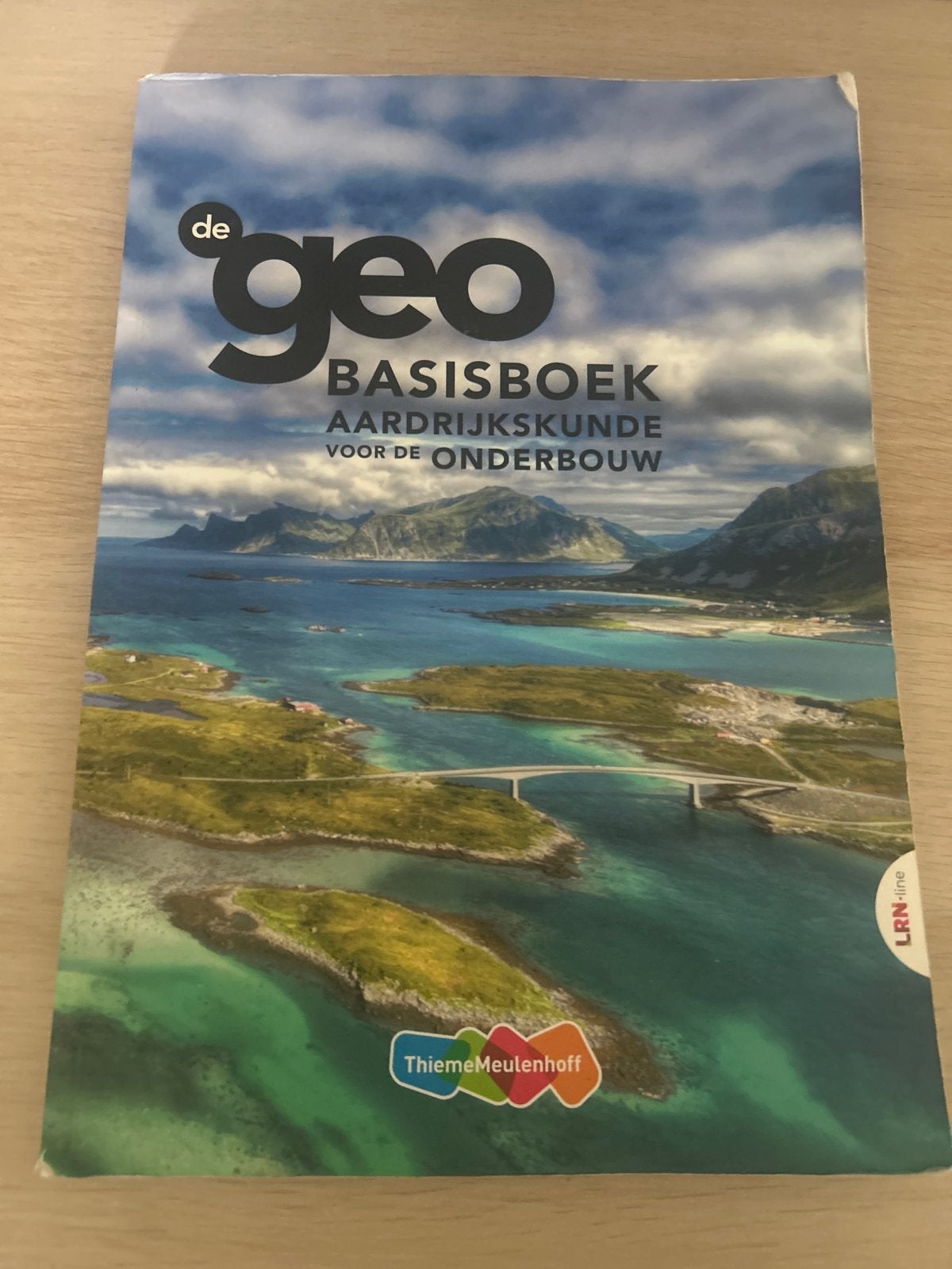 De Geo Basisboek Aardrijkskunde Onderbouw Thiememeulenhoff, Boeken, Studieboeken en Cursussen, Ophalen of Verzenden, Gamma, Gelezen