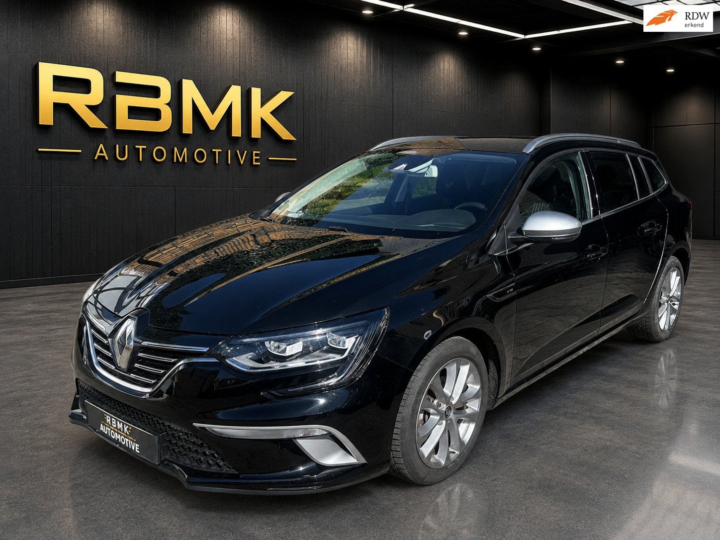 Renault Mégane Estate 1.3 TCe GT-Line, Auto's, Renault, Gebruikt, 160 pk, Zwart, Geïmporteerd