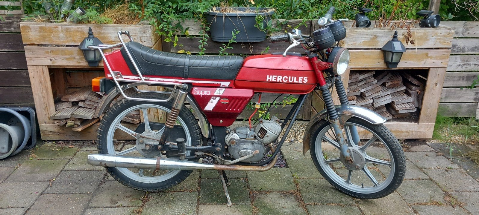Hercules Supra 4 Type 541 uit 1979 (4-bak voetversnelling), Fietsen en Brommers, Brommers | Oldtimers, Maximaal 45 km/u, Ophalen