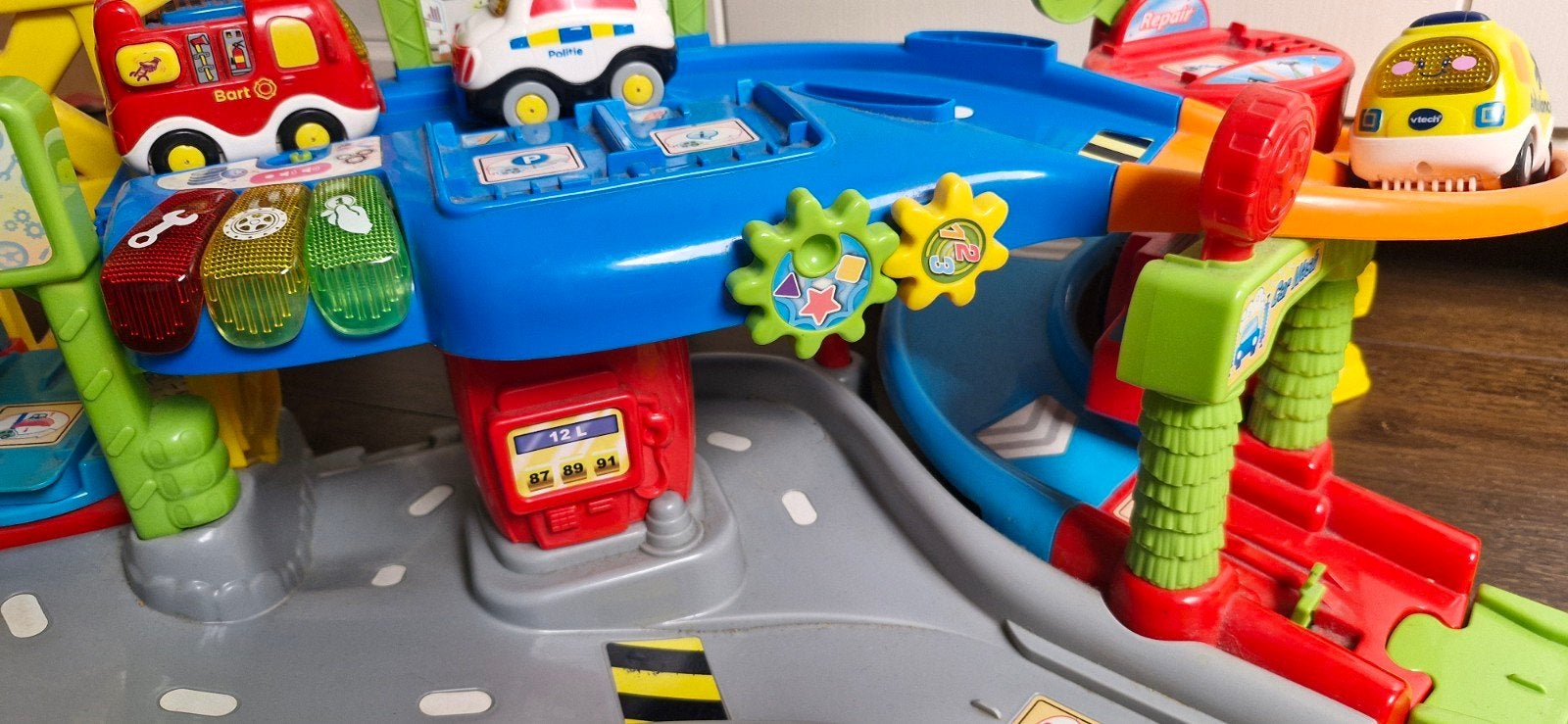 toet toet garage, Kinderen en Baby's, Ophalen of Verzenden, Zo goed als nieuw, 2 tot 4 jaar