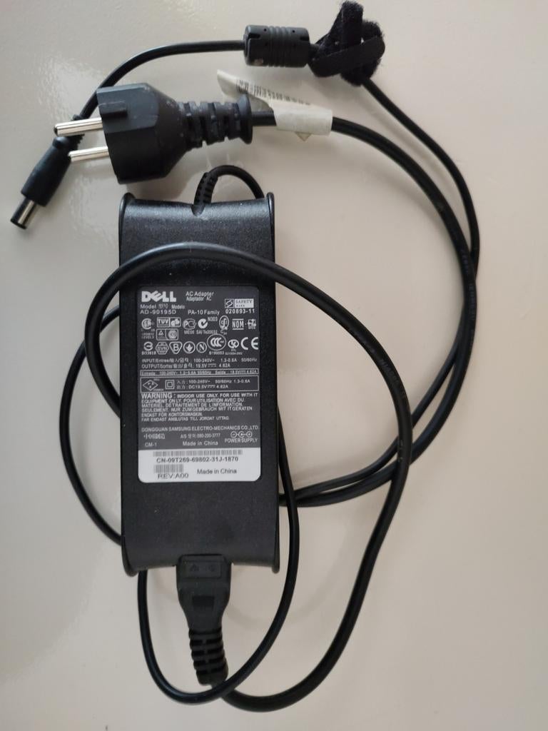 AC adapter voor Dell laptop AD-90195D, Ophalen