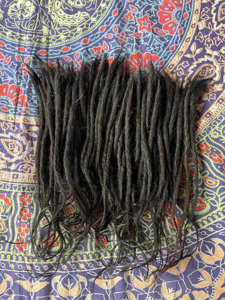 70 donkerbruine human hair dread extensions 35cm nu 350€, Ophalen of Verzenden, Nieuw, Pruik of Haarverlenging