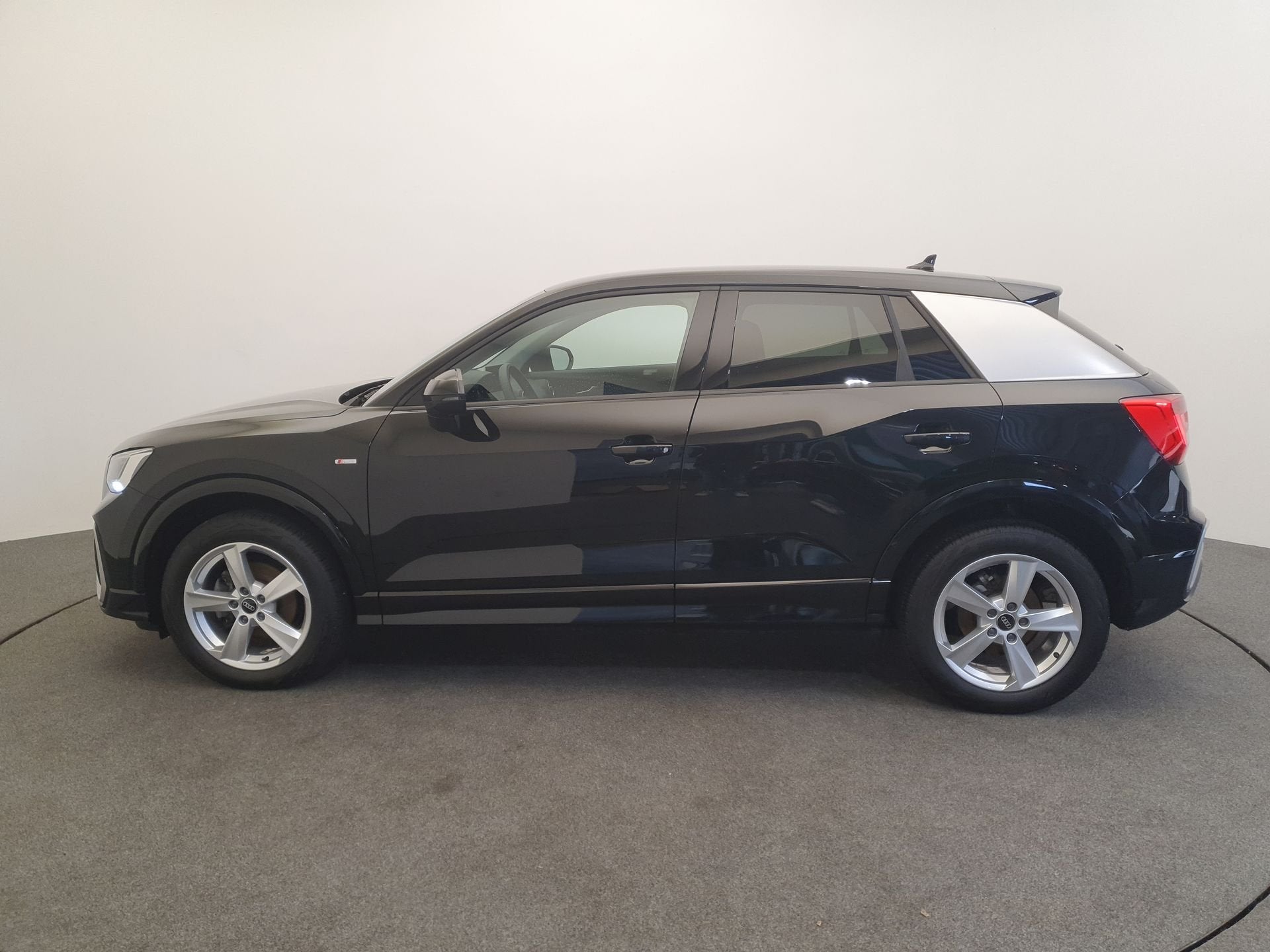 Audi Q2 35 TFSI 150pk S-Tronic S-Line Climatronic, Winterpak, Dealer onderhouden, Stof, 4 cilinders, 150 pk